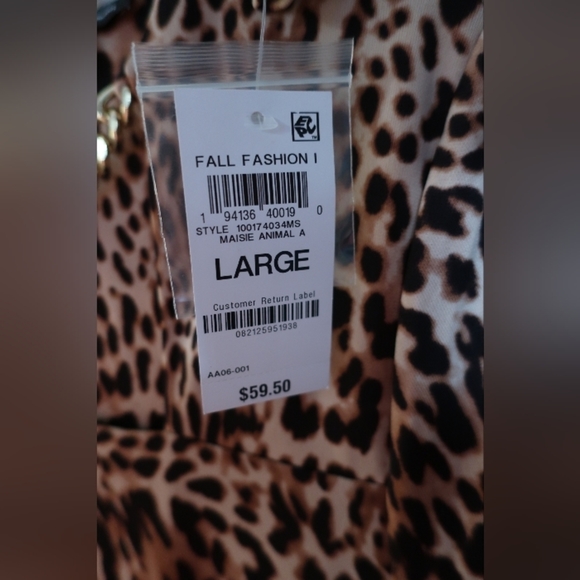 NWT INC Leopard print top - Picture 3 of 5